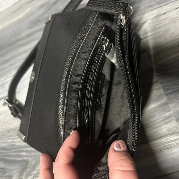 BNWOT Calvin Klein Foldover Flap Crossbody Bag - Picture 11 of 13